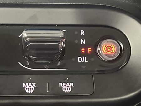 2024-MINI-Hatch-Cooper-S-Auto_9