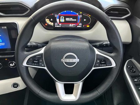 2023-Nissan-Magnite-10-Acenta_14