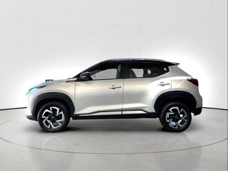 2023-Nissan-Magnite-10-Acenta_5