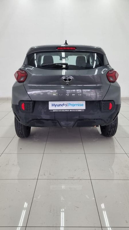 2025-TATA-Punch-12-Accomplished-Auto_26
