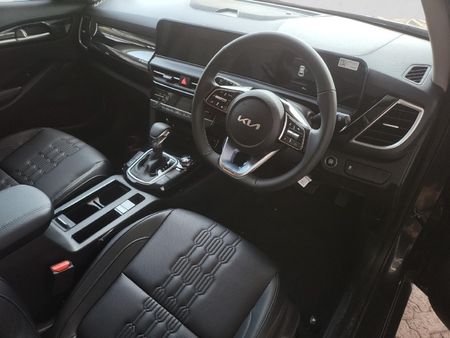 2026-Kia-Seltos-15-CRDi-EX_13