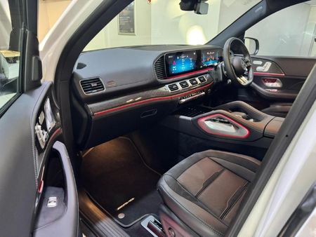 2026-Mercedes-AMG-GLE-AMG-53-4Matic_13