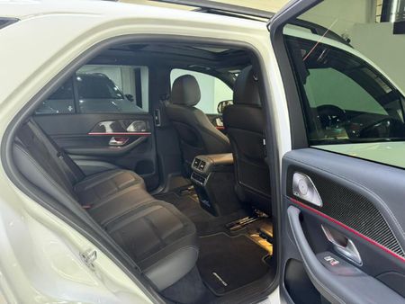 2026-Mercedes-AMG-GLE-AMG-53-4Matic_15