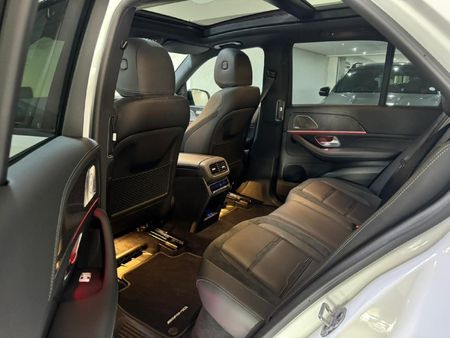 2026-Mercedes-AMG-GLE-AMG-53-4Matic_16