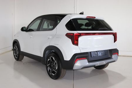 2026-Kia-Sonet-15-LX-Auto_5