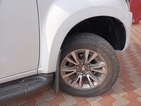2019-Isuzu-D-Max-KB-300-Auto-Extended-Cab-Diesel-Automatic_14