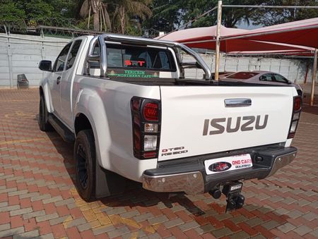 2019-Isuzu-D-Max-KB-300-Auto-Extended-Cab-Diesel-Automatic_3