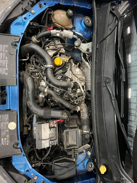 2016-Renault-Sandero-900T-Stepway_9