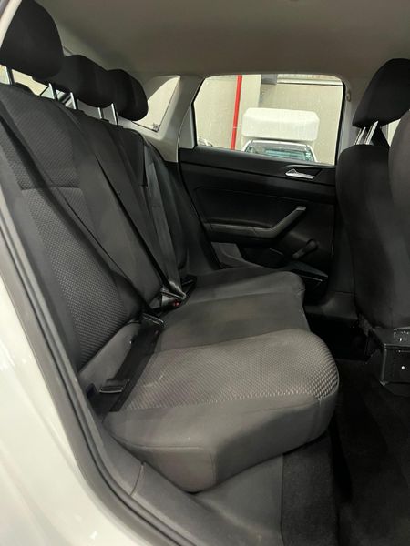 2020-Volkswagen-Polo-10-TSI-Trendline_12