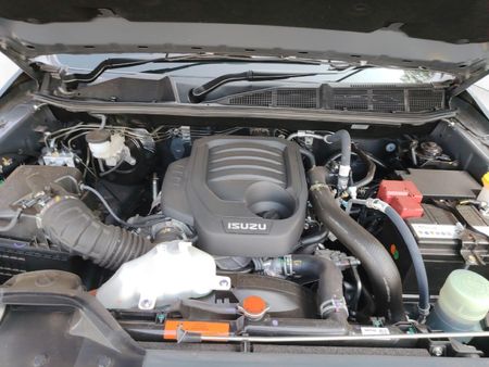 2026-Isuzu-D-Max-19-DDI-HR-LS-Auto-Double-Cab_8