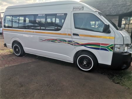 Used Toyota Quantum 16 SEAT MINIBUS for sale in Gauteng - Cars.co.za ...