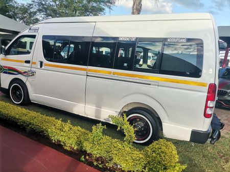 Used Toyota Quantum 16 SEAT MINIBUS for sale in Gauteng - Cars.co.za ...