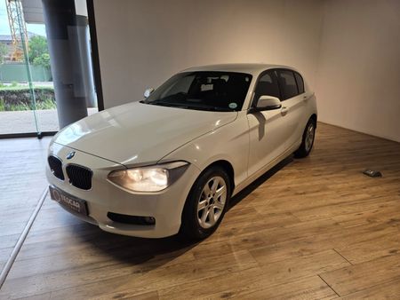 2015-BMW-1-Series-118i-5-dr-Auto_1