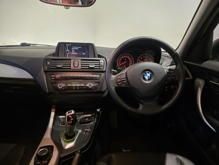 2015-BMW-1-Series-118i-5-dr-Auto_6