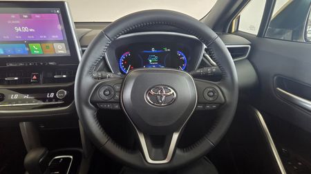 2026-Toyota-Corolla-Cross-Corolla-Cross-18-XS_8