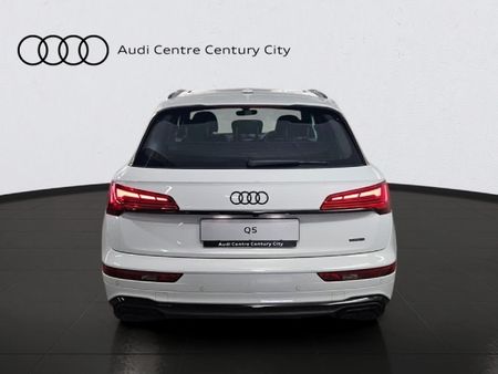 2026-Audi-Q5-quattro-Auto-Black-Edition-45-TFSI_2