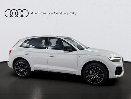 2026-Audi-Q5-quattro-Auto-Black-Edition-45-TFSI_3