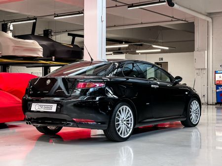 2006-Alfa-Romeo-GT-32-V6-Distinctive_3