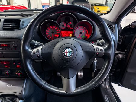 2006-Alfa-Romeo-GT-32-V6-Distinctive_7