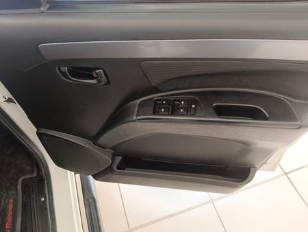2023-Mahindra-Pik-Up-22-mHawk-S6-4x4-Double-Cab_7