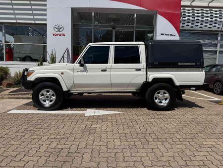 2019-Toyota-Land-Cruiser-79-45-D-Double-Cab_16