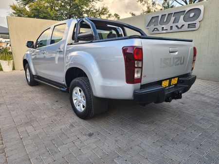 2016-Isuzu-KB-250-D-Teq-LE-Double-Cab_10