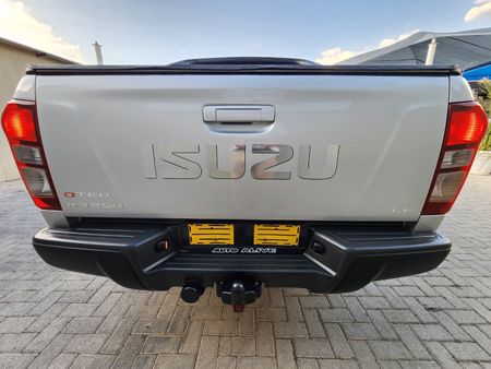 2016-Isuzu-KB-250-D-Teq-LE-Double-Cab_23