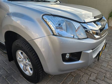 2016-Isuzu-KB-250-D-Teq-LE-Double-Cab_5