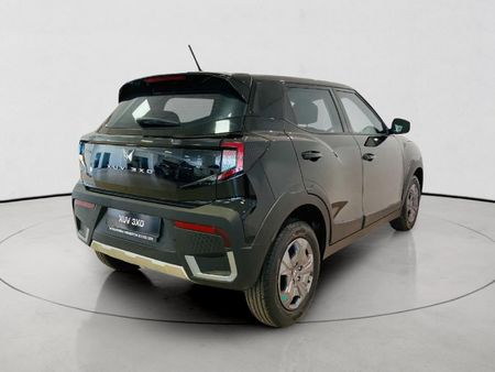 2026-Mahindra-XUV-3XO-12T-MX2_3