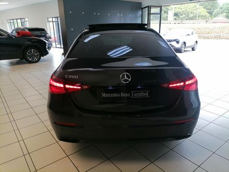 2022-Mercedes-Benz-C-Class-C-200-Auto_9