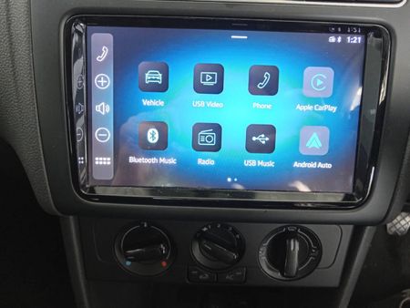 2025-Volkswagen-Polo-Vivo-14-Life_10