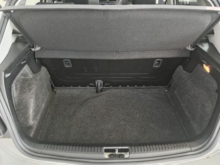 2025-Volkswagen-Polo-Vivo-14-Life_14