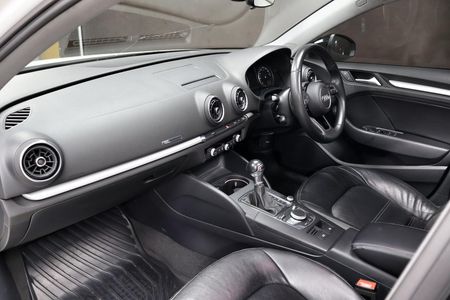 2020-Audi-A3-Sedan-10-TFSI-Auto-30-TFSI_10