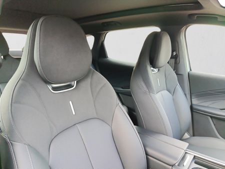 2026-Omoda-C7-16T-Luxury_13