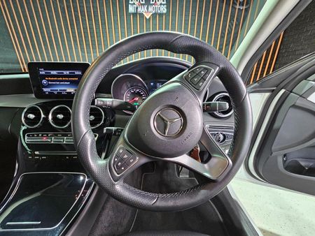2017-Mercedes-Benz-C-Class-C-180-Avantgarde-Auto_18