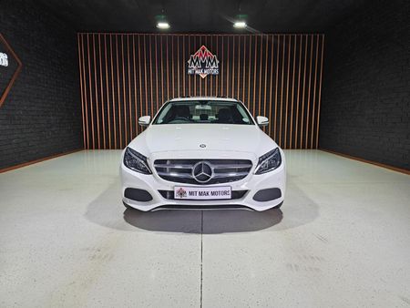 2017-Mercedes-Benz-C-Class-C-180-Avantgarde-Auto_1
