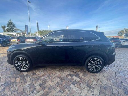 2026-Geely-E5-EM-i-Apex-Phev_3