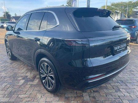 2026-Geely-E5-EM-i-Apex-Phev_4