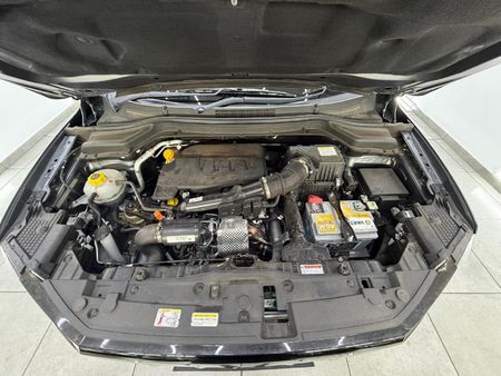 2025-Mahindra-XUV-3XO-12T-MX2_8