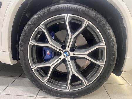 2025-BMW-X5-xDrive30d-M-Sport_4