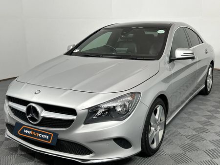 2017-Mercedes-Benz-CLA-200-Auto_0