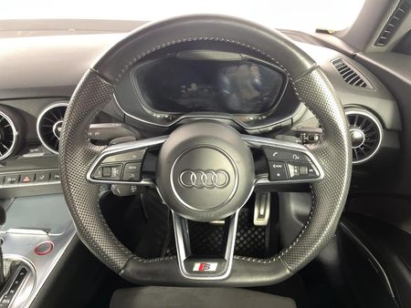 2021-Audi-TT-S-Coupe-quattro-Auto-228kW_10