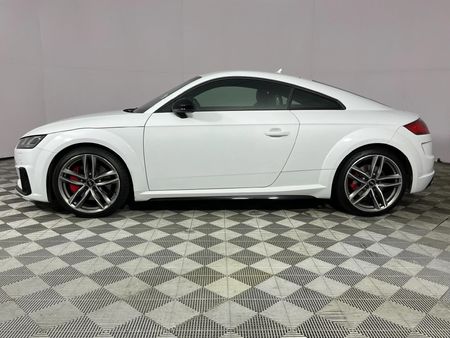 2021-Audi-TT-S-Coupe-quattro-Auto-228kW_17