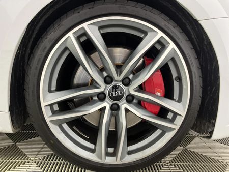 2021-Audi-TT-S-Coupe-quattro-Auto-228kW_4