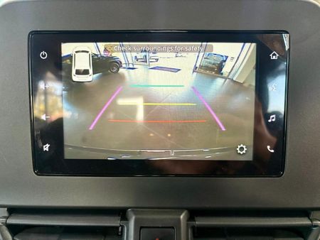 2025-Suzuki-Baleno-15-GL-Auto_5