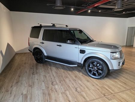 2015-Land-Rover-Discovery-4-30-TD-SD-V6-SE_0