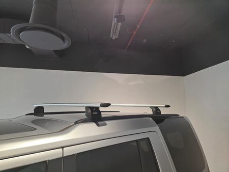 2015-Land-Rover-Discovery-4-30-TD-SD-V6-SE_9