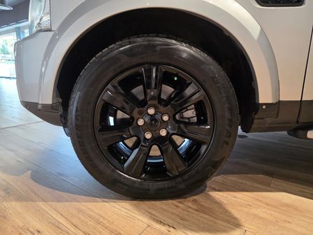 2015-Land-Rover-Discovery-4-30-TD-SD-V6-SE_5