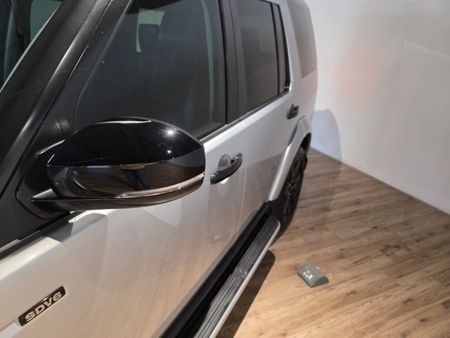 2015-Land-Rover-Discovery-4-30-TD-SD-V6-SE_7