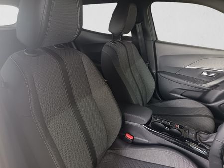 2026-Peugeot-2008-12T-Allure-Auto_15